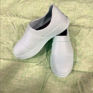 Slip-On White Women's Comfort Sneakers with Cushioned Platform